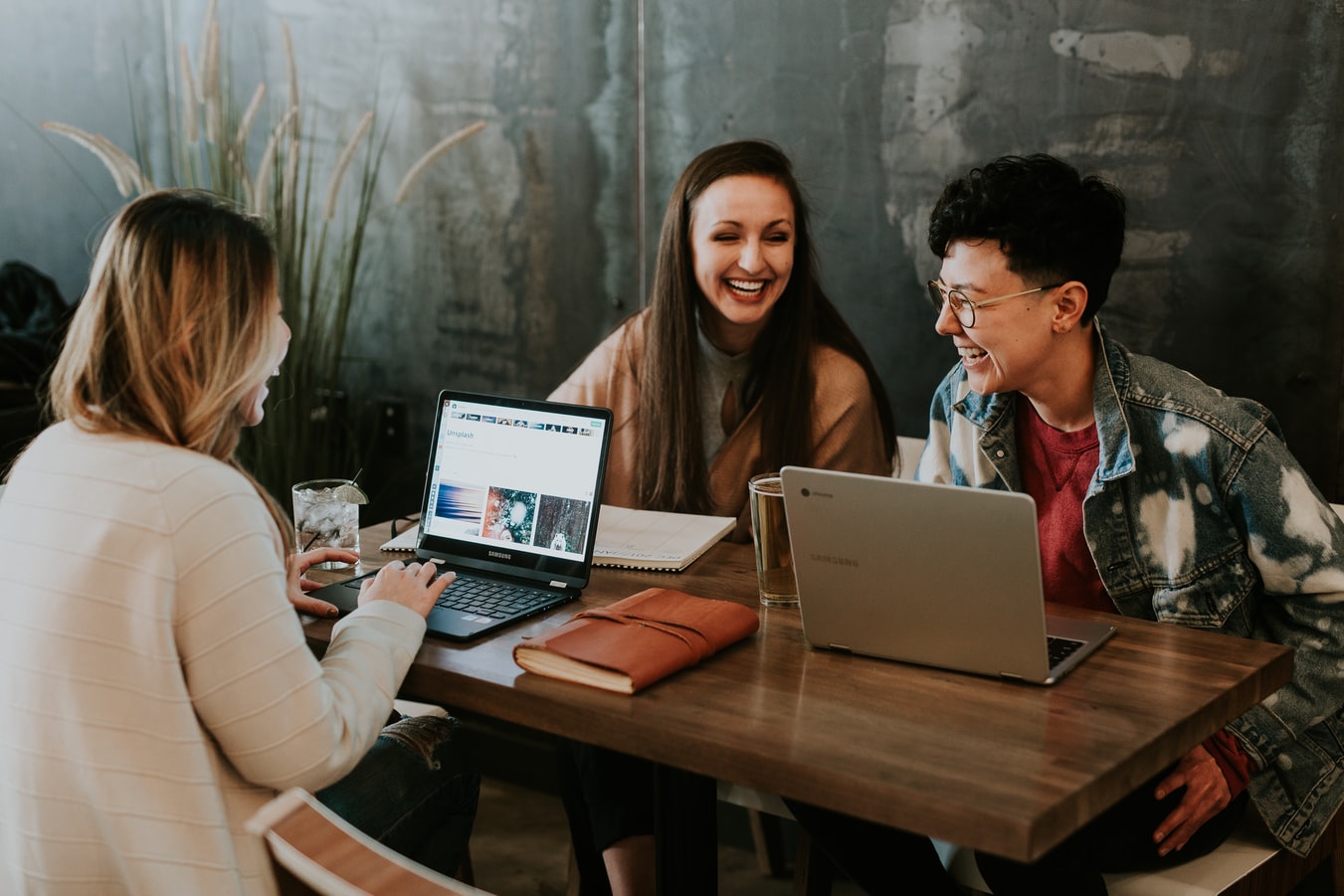 Complete guide for start your own business right now